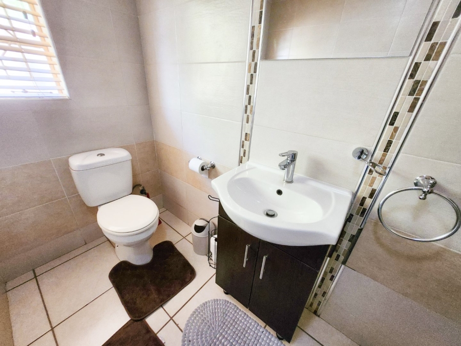 4 Bedroom Property for Sale in Wilkoppies North West